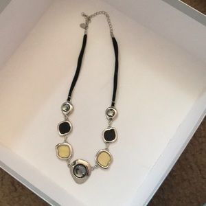 Lia Sophia necklace nwot